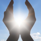 Uma chamada, muitas vozes