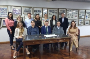 Firmado acordo que promove curso a jovens da FASE/RS
